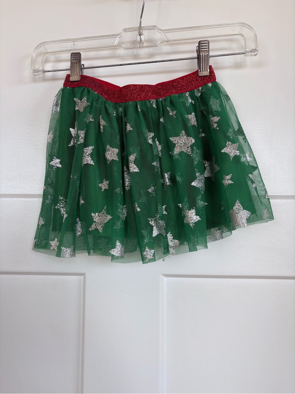 Girls' Green Tulle Silver Star Skirt with Red Waistband by Holiday Time S: 4/5